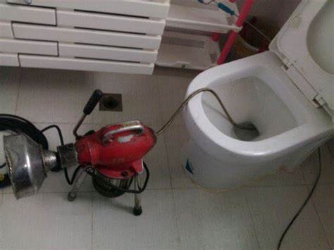 疏通马桶